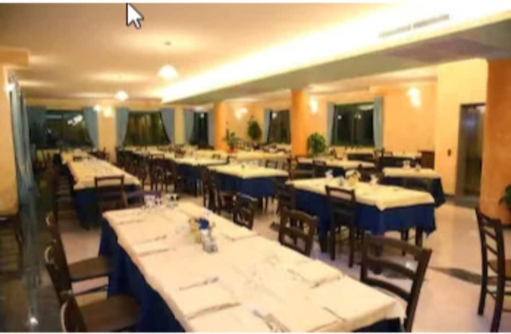 Hotel Baia Marina Orosei Luaran gambar