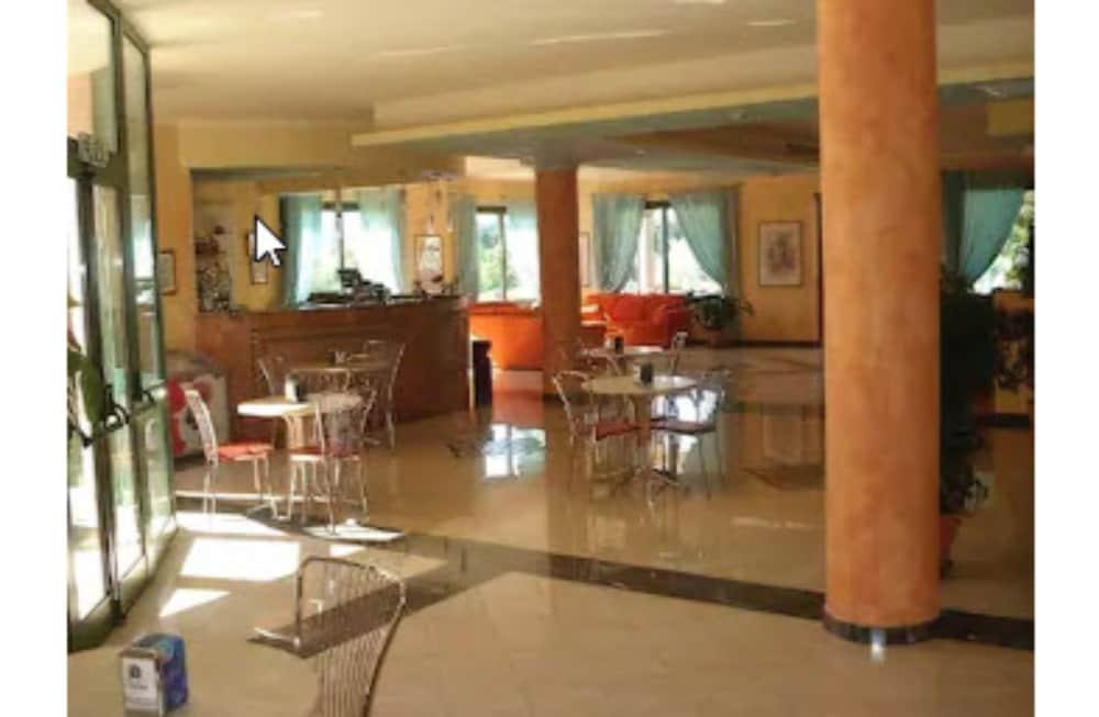 Hotel Baia Marina Orosei Luaran gambar
